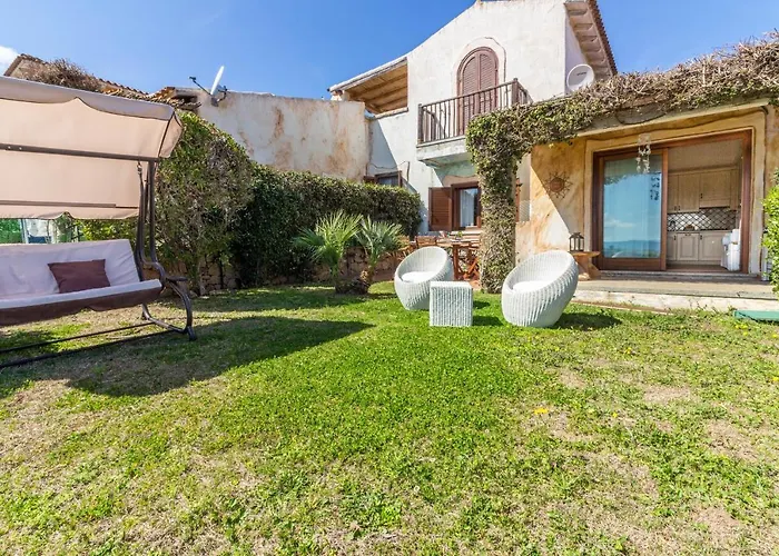 Guesthost - Amazing Sea View Flat With Swimming Pool! Apartman *