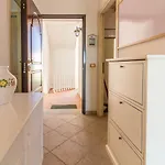 Guesthost - Amazing Sea View Flat With Swimming Pool! Apartman