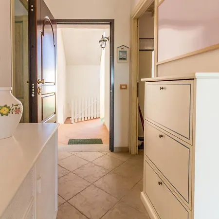 Amazing Sea View Flat With Swimming Pool! Apartment