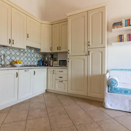 Amazing Sea View Flat With Swimming Pool! אולביה