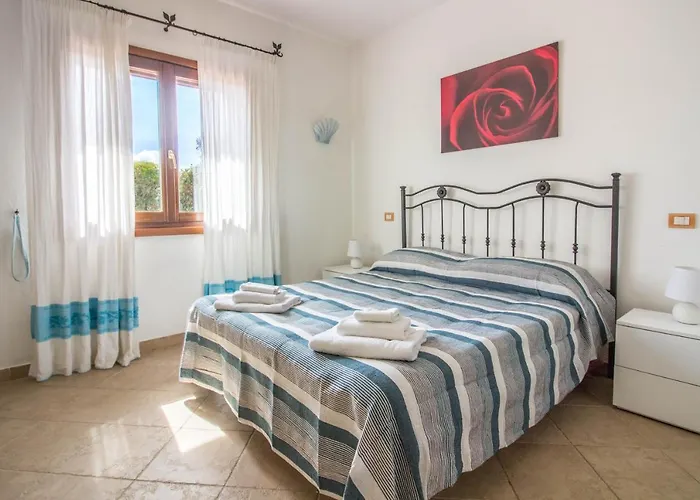Guesthost - Amazing Sea View Flat With Swimming Pool! Appartamento *