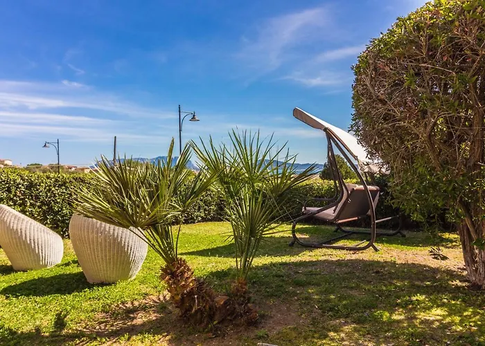 Guesthost - Amazing Sea View Flat With Swimming Pool! Appartamento *