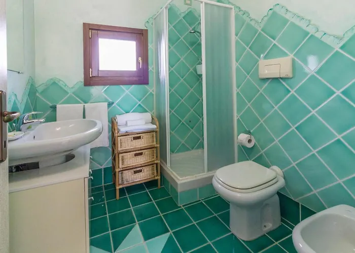 Guesthost - Amazing Sea View Flat With Swimming Pool! Olbia